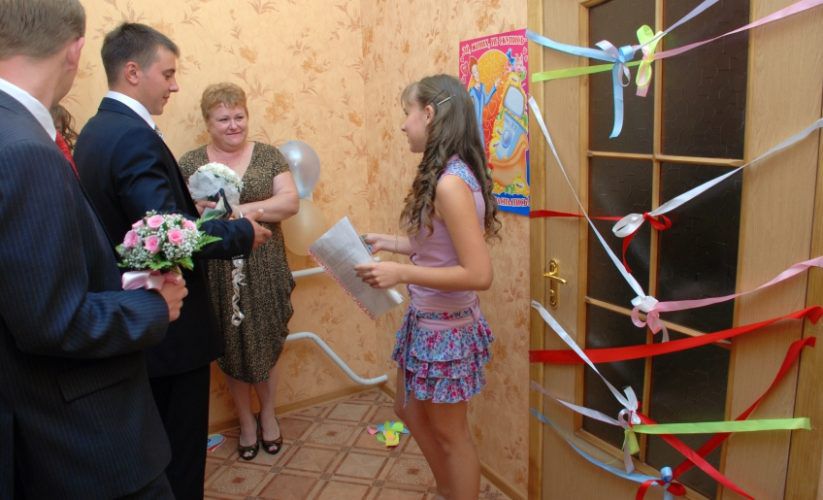 Конкурсы на выкупе с дверьми Конкурсы на выкупе с дверьми
