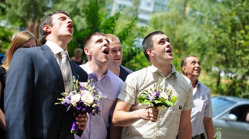 Традиция выкупать невесту